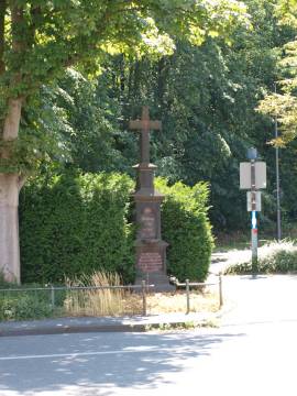 10-07-18_Gedenkstellel_Leuchterstra�e_BErliner_Stra�e