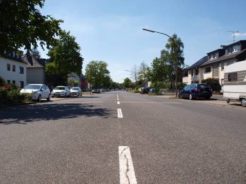 10-07-18_Leuchterstra�e_Rtg_Berliner_Stra�e